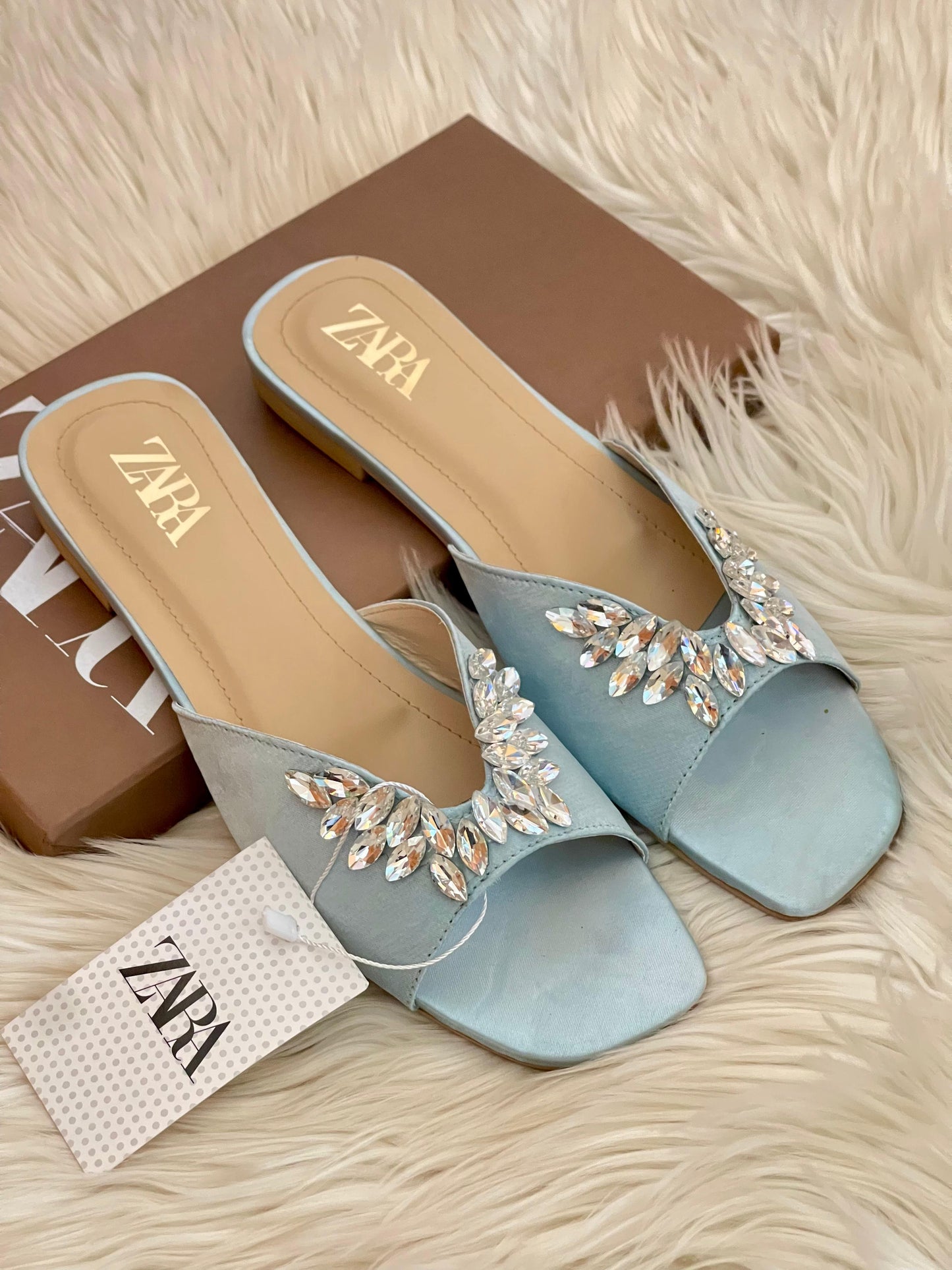 Zara Flats (ZARA-17)