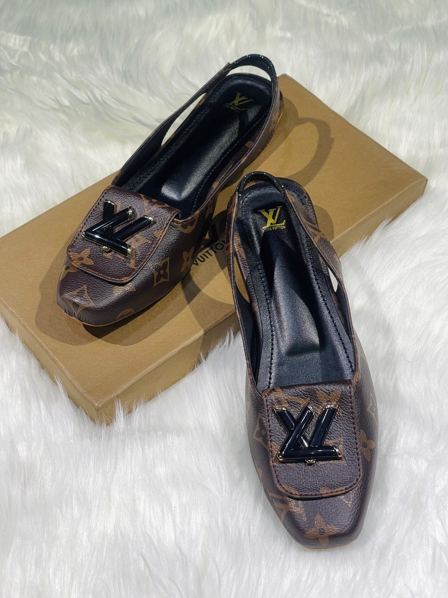 T SHAPE FLAT PUMPS (LV-02)