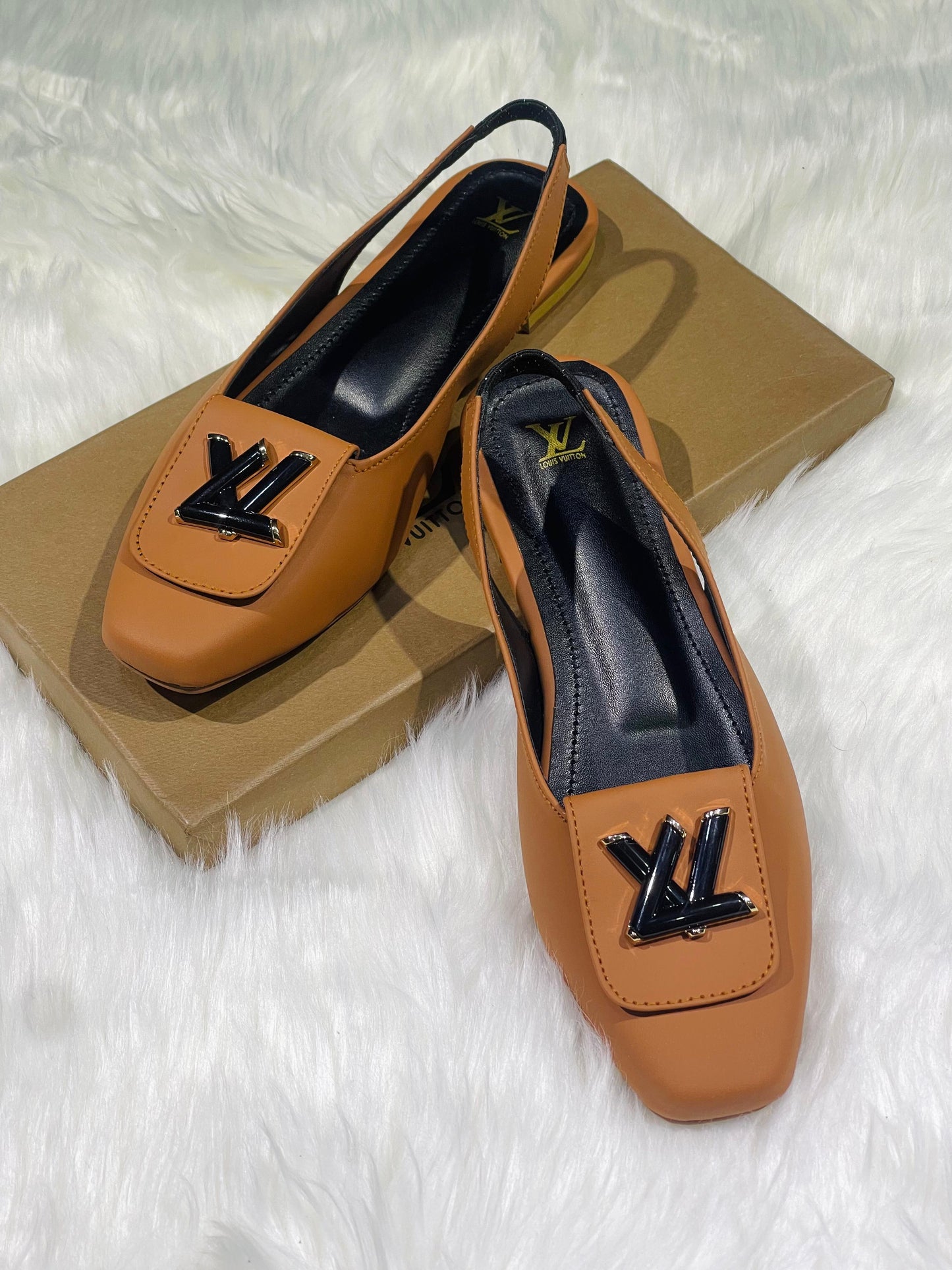 T SHAPE FLAT PUMPS (LV-02)